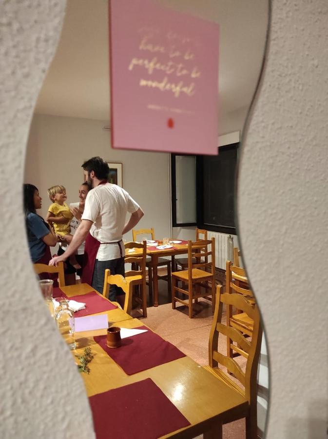 Taberna Albergue Municipal De Ages Kültér fotó